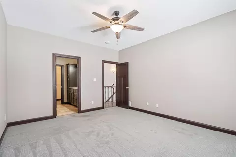Bedroom - 4755 Winghaven Dr, Waterloo, IA 50701 photo 2 of 5