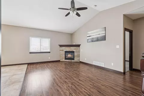 Living - 4755 Winghaven Dr, Waterloo, IA 50701 photo 1 of 3
