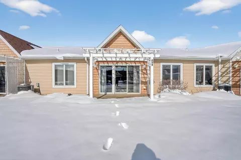 4305 Autumn Ridge Rd #219, Cedar Falls, IA 50613