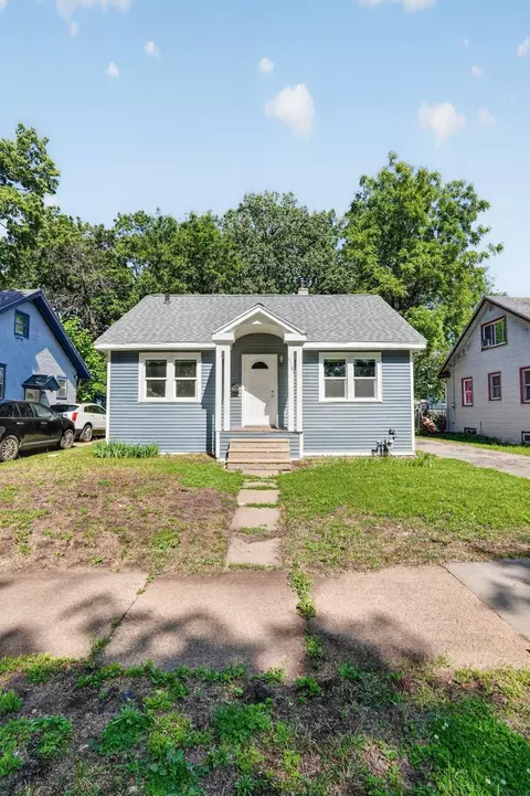 516 Cutler St, Waterloo, IA 50703