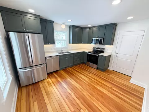 602 Grove St, Decorah, IA 52101