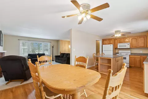 4309 Crestview Dr, Cedar Falls, IA 50613 photo 7