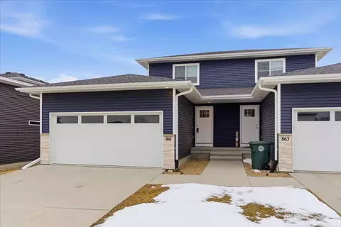 861 Grindstone Cir, Waterloo, IA 50702