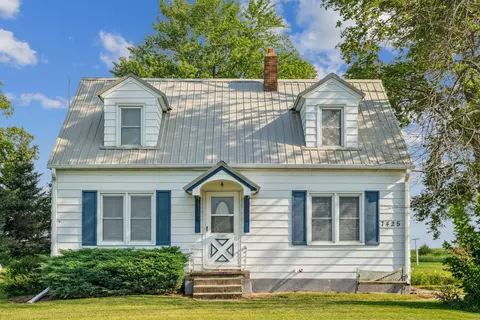 7425 Poyner Rd, Jesup, IA 50648