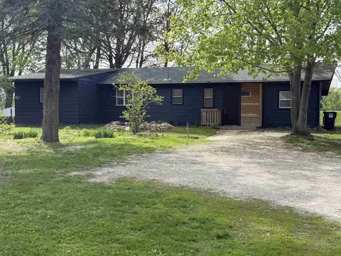 242 River Forest Rd, Evansdale, IA 50707