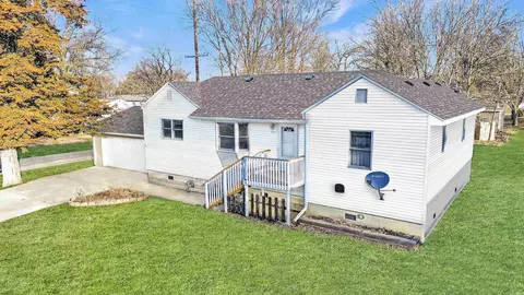 1120 Water St, New Hartford, IA 50660