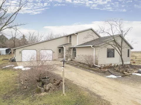 3182 Iowa Highway 24, Lawler, IA 52154