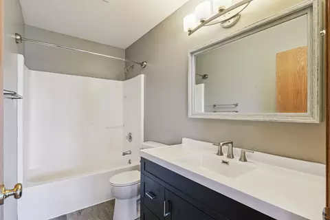 4034 Mark Dr, Waterloo, IA 50701 photo 14