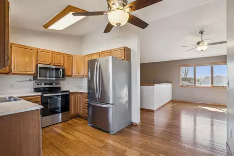 4034 Mark Dr, Waterloo, IA 50701 photo 9