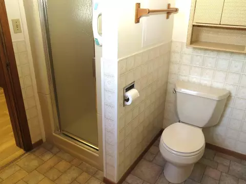 Bath - 818 E Main, Decorah, IA 52101 photo 1 of 3
