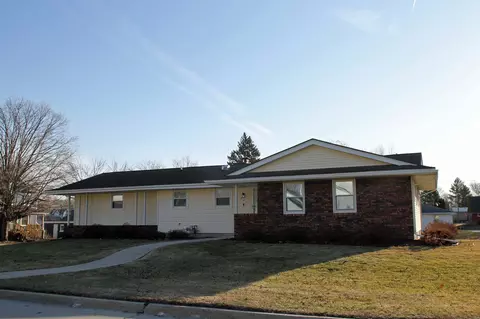 601 SW 3rd St, Tripoli, IA 50676