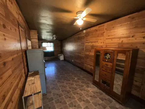 Bedroom - 28882 Pine Sts, Eldorado, IA 52175 photo 2 of 3
