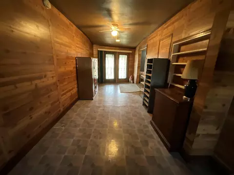 Entry Way - 28882 Pine Sts, Eldorado, IA 52175 photo 1 of 1