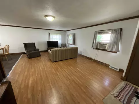 Living - 28882 Pine Sts, Eldorado, IA 52175 photo 1 of 4