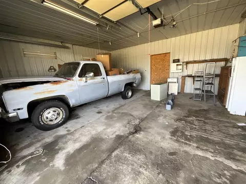 Other - 28882 Pine Sts, Eldorado, IA 52175 photo 7 of 14