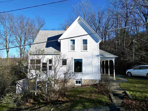 401 William St, Decorah, IA 52101