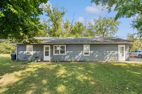 411 Maple St #A/B, Janesville, IA 50647