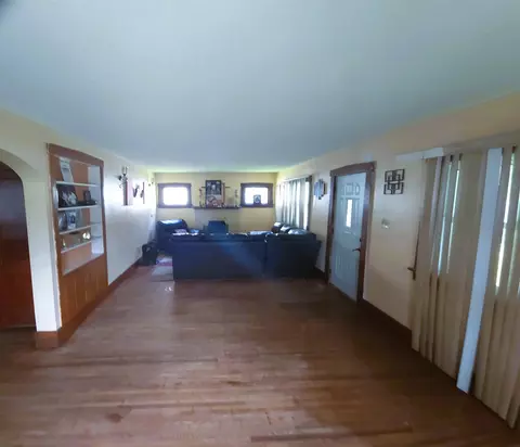 Living - 2207 E 4th St, Waterloo, IA 50703 photo 2 of 2