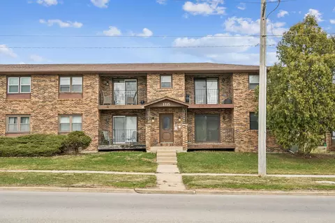 1115 Flammang Dr #4, Waterloo, IA 50702