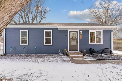 541 Jones Rd, Evansdale, IA 50707