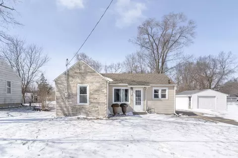 930 Colleen Ave, Evansdale, IA 50707