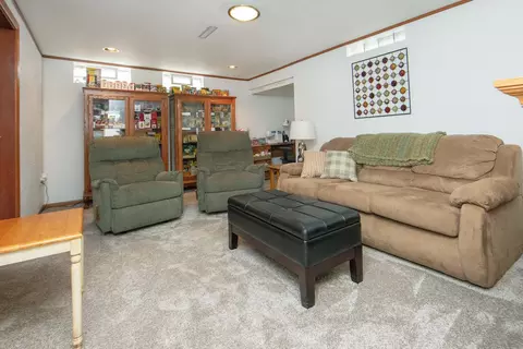 743 Progress, Waterloo, IA 50701 photo 17
