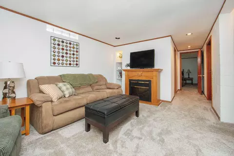 743 Progress, Waterloo, IA 50701 photo 6