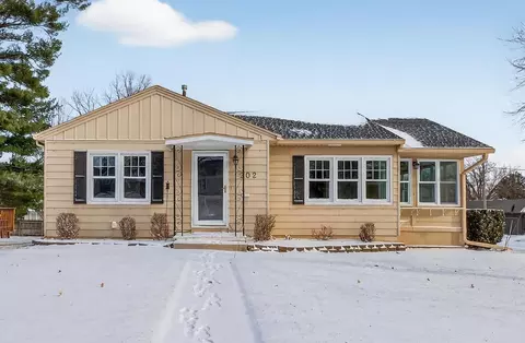 202 Byrnbrae St, Waterloo, IA 50701