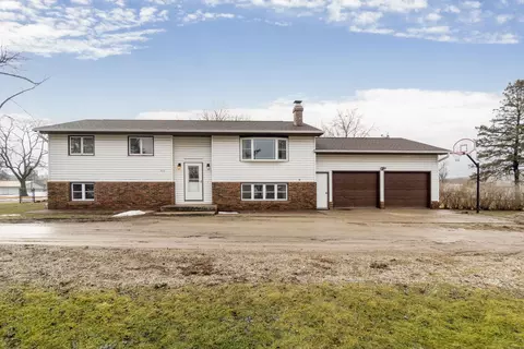 426 Ash St, Fredericksburg, IA 50630