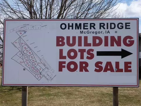 Ohmer Ridge #10, Mcgregor, IA 52157