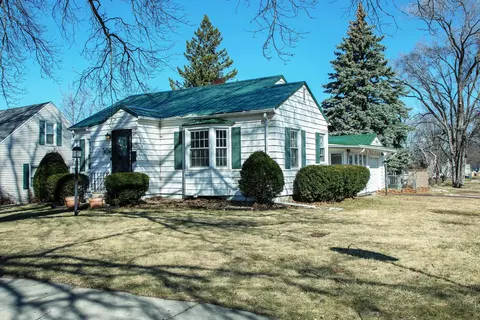 Exterior - 1181 E Mitchell, Waterloo, IA 50702 photo 6 of 8