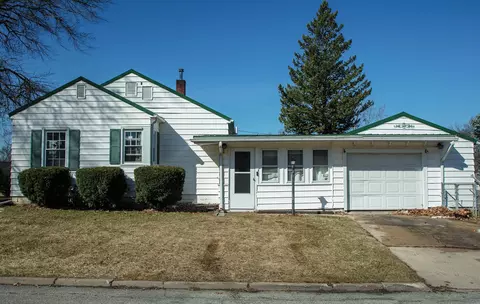 Exterior - 1181 E Mitchell, Waterloo, IA 50702 photo 7 of 8