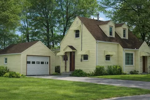 219 Main St, Plainfield, IA 50666