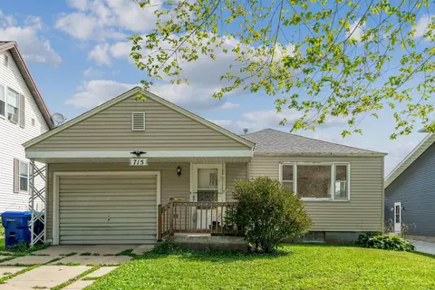 715 NE 1st Ave, Oelwein, IA 50662