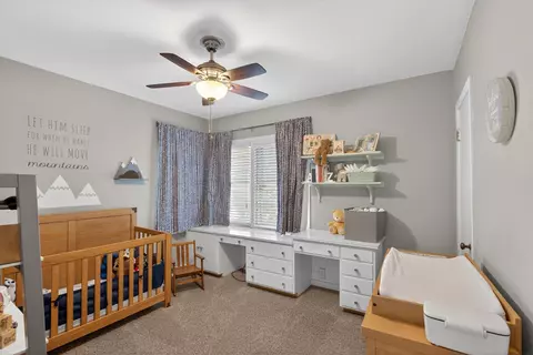 Bedroom - 210 Ivanhoe Rd, Waterloo, IA 50701 photo 5 of 7