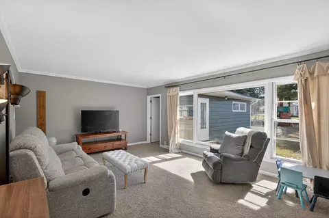 Other - 210 Ivanhoe Rd, Waterloo, IA 50701 photo 3 of 4