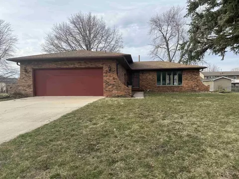 416 Elder St, Dike, IA 50624