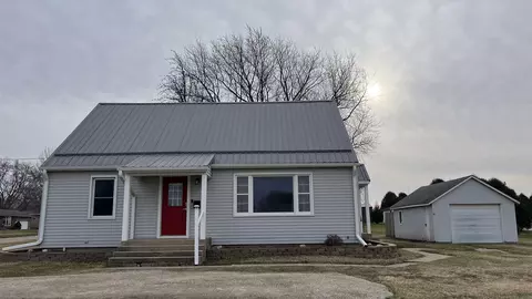 506 S Linn Ave, New Hampton, IA 50659