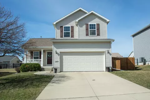 4907 Luke St, Cedar Falls, IA 50613