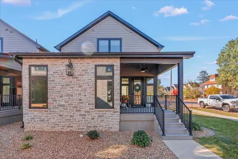 832 Clay St, Cedar Falls, IA 50613