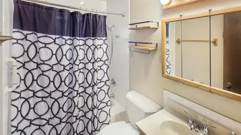 2015 Waterloo Rd, Cedar Falls, IA 50613 photo 7