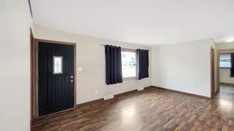 2015 Waterloo Rd, Cedar Falls, IA 50613 photo 3