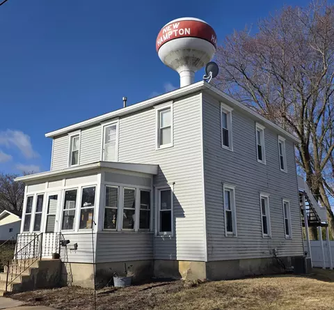 105 S 2nd Ave, New Hampton, IA 50659