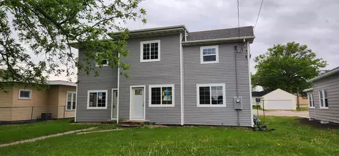 406-408 Gladys St, Waterloo, IA 50702