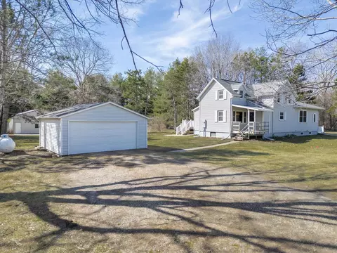 5915 Symons Rd, Cedar Falls, IA 50613
