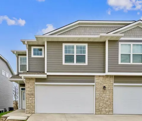 5430 154th Ct, Urbandale, IA 50323