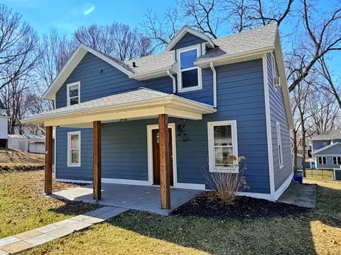 309 John St, Decorah, IA 52101