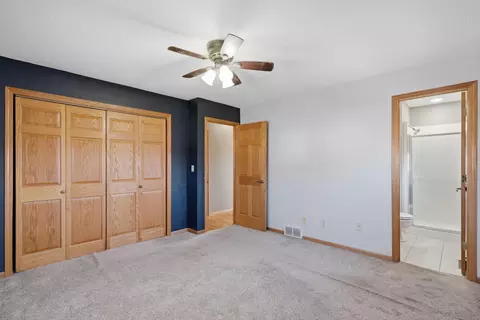 Bedroom - 332 Fleur Dr, New Hampton, IA 50659 photo 2 of 5