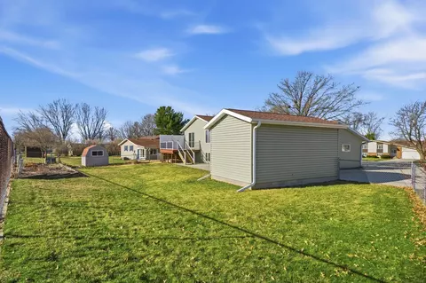 Exterior - 332 Fleur Dr, New Hampton, IA 50659 photo 7 of 7