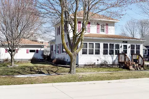 511 Oak St, Osage, IA 50461